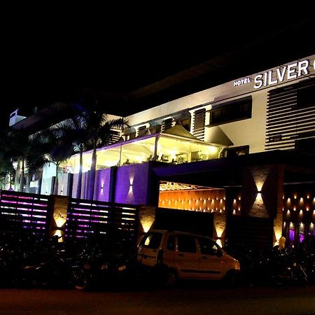 Hotel Silver Oak Bilāspur Buitenkant foto